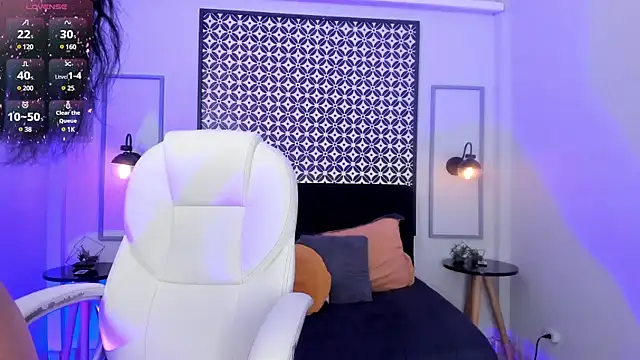 Snapshot of Chloe_fischer_ chatting on February 9, 2025, 2:18 pm Chloe fischer online show from February 9, 2025, 2:18 pm