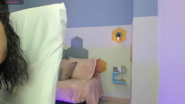 Snapshot of Chloe_fischer_ chatting on October 23, 2025, 2:38 pm Chloe fischer online show from October 23, 2025, 2:38 pm