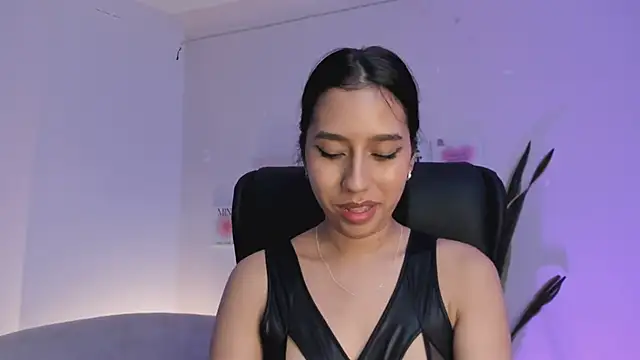 Snapshot of MissSussy chatting on February 10, 2025, 9:36 am MissSussy online show from February 10, 2025, 9:36 am