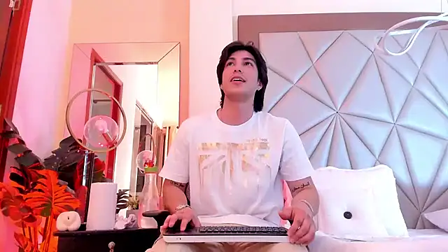 Karimferrer online show from January 14, 2025, 4:25 am