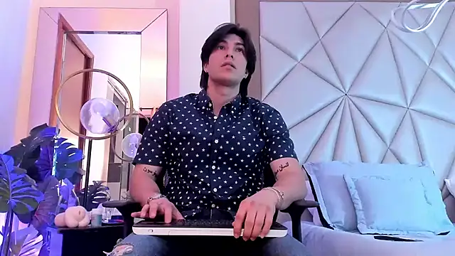 Karimferrer online show from January 16, 2025, 3:56 am