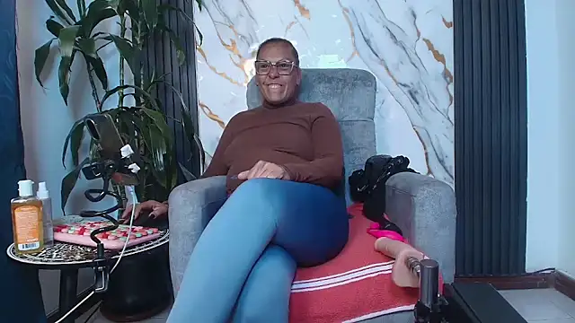 BrendaSex Hot online show from April 30, 2026, 9:08 pm