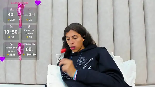 Snapshot of FreyaMoller chatting on January 31, 2025, 7:18 pm FreyaMoller online show from January 31, 2025, 7:18 pm