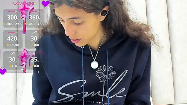 Snapshot of FreyaMoller chatting on February 25, 2025, 6:53 pm FreyaMoller online show from February 25, 2025, 6:53 pm