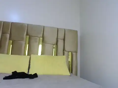 naughty ebony-queen online show from March 29, 2026, 2:39 pm