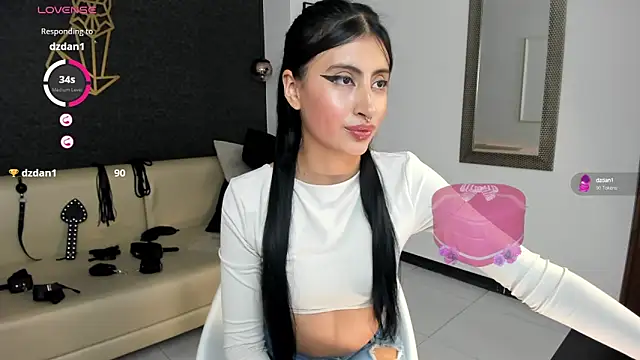 Snapshot of RACHEL_EV chatting on March 19, 2025, 4:36 am RACHEL EV online show from March 19, 2025, 4:36 am