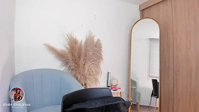 Snapshot of Kimm_khalifa chatting on October 11, 2025, 10:19 pm Kimm khalifa online show from October 11, 2025, 10:19 pm