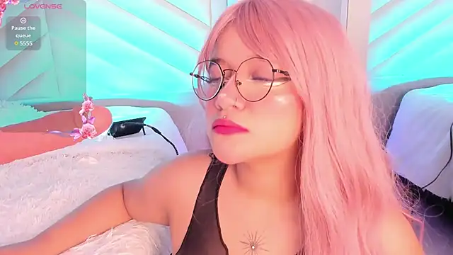 Snapshot of Sally__Walker chatting on February 1, 2025, 3:19 am Sally Walker online show from February 1, 2025, 3:19 am