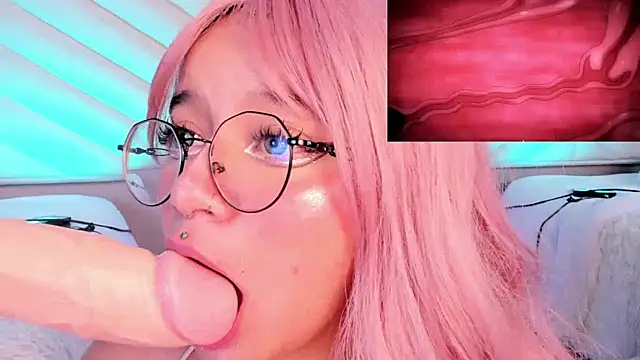 Snapshot of Sally__Walker chatting on February 5, 2025, 5:52 am Sally Walker online show from February 5, 2025, 5:52 am