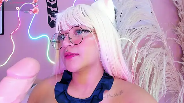 Snapshot of Sally__Walker chatting on February 26, 2025, 10:42 pm Sally Walker online show from February 26, 2025, 10:42 pm