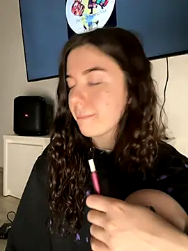 Kimi Ass online show from October 26, 2025, 2:06 am