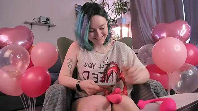 Snapshot of alisahug chatting on December 2, 2025, 8:41 am alisahug online show from December 2, 2025, 8:41 am