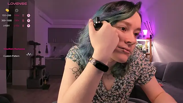 Snapshot of alisahug chatting on January 19, 2026, 9:46 am alisahug online show from January 19, 2026, 9:46 am