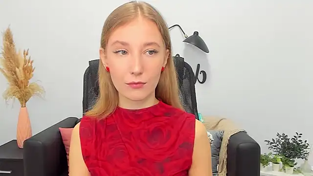 Snapshot of LolaWilsons chatting on February 24, 2025, 6:16 am LolaWilsons online show from February 24, 2025, 6:16 am