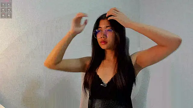 Snapshot of Cee_chalynn chatting on October 11, 2025, 2:37 pm Cee chalynn online show from October 11, 2025, 2:37 pm