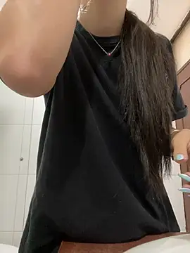 Snapshot of gabyaridi chatting on February 8, 2026, 3:26 pm gabyaridi online show from February 8, 2026, 3:26 pm