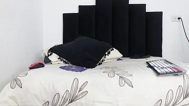 MarcoAlexLatino online show from February 16, 2025, 2:20 am