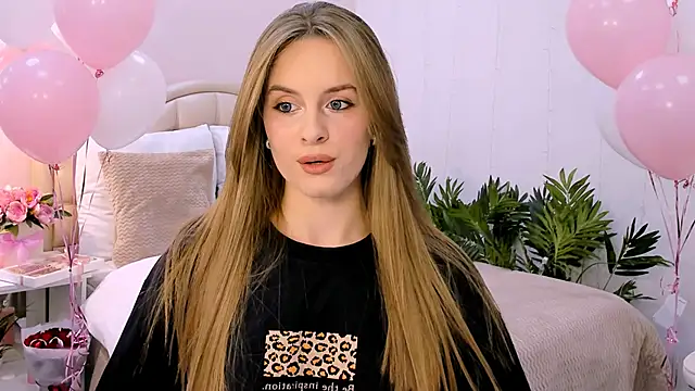 Snapshot of RozzitaBedberry chatting on January 27, 2025, 1:09 pm RozzitaBedberry online show from January 27, 2025, 1:09 pm