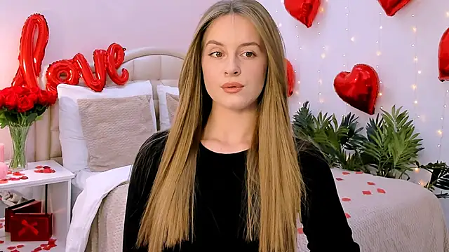 Snapshot of RozzitaBedberry chatting on February 12, 2025, 1:16 pm RozzitaBedberry online show from February 12, 2025, 1:16 pm