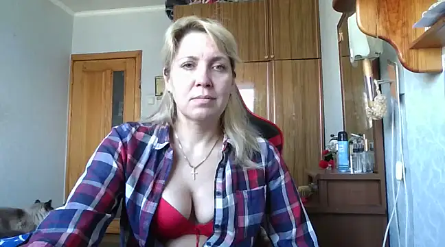 Snapshot of IrinaB1 chatting on February 28, 2025, 7:26 am IrinaB1 online show from February 28, 2025, 7:26 am