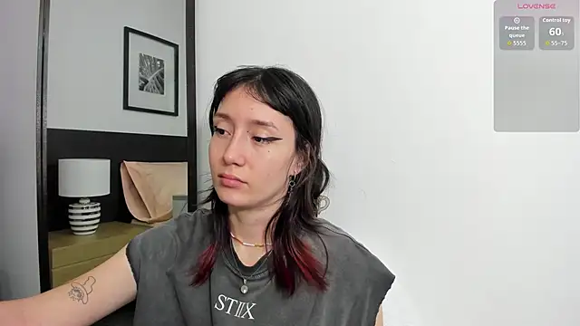 lizzy davis 1 online show from November 22, 2025, 4:00 am