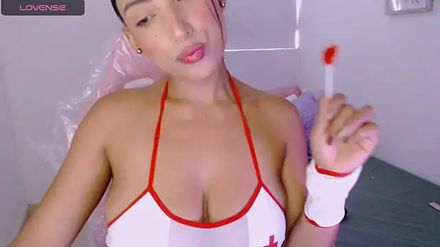 Snapshot of paulett2024 chatting on October 16, 2025, 7:37 pm paulett2024 online show from October 16, 2025, 7:37 pm