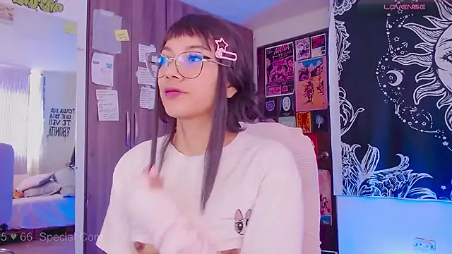 Snapshot of melissahowl chatting on September 26, 2025, 4:44 pm melissahowl online show from September 26, 2025, 4:44 pm