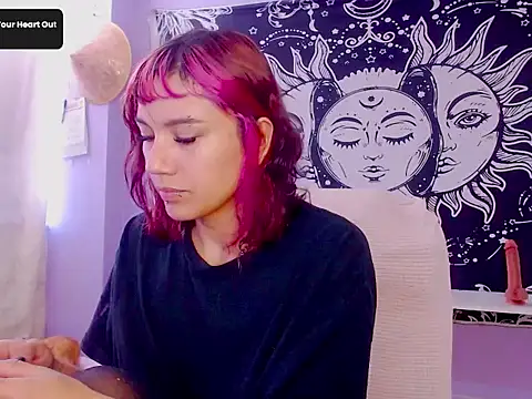 melissahowl online show from August 1, 2026, 9:03 pm