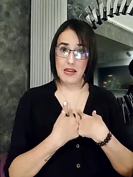 IsisBlake online show from February 19, 2025, 7:38 pm