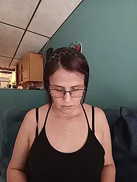 Snapshot of IsisBlake chatting on August 2, 2026, 7:56 pm IsisBlake online show from August 2, 2026, 7:56 pm