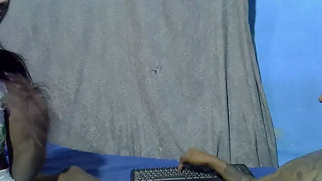 Snapshot of indiangeni20 chatting on April 15, 2026, 7:43 pm indiangeni20 online show from April 15, 2026, 7:43 pm