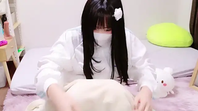 Snapshot of Mia--meow chatting on January 20, 2025, 12:18 pm Mia--meow online show from January 20, 2025, 12:18 pm