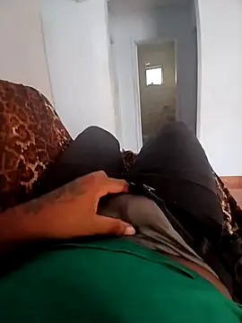 Snapshot of morenogts69 chatting on February 9, 2025, 3:45 pm morenogts69 online show from February 9, 2025, 3:45 pm