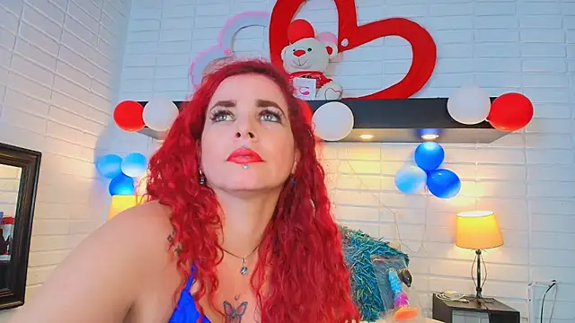 Snapshot of HannaBrave chatting on February 14, 2025, 3:47 pm HannaBrave online show from February 14, 2025, 3:47 pm