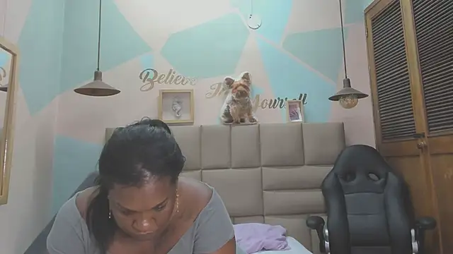 Snapshot of lilybaudyn_ chatting on February 28, 2025, 11:25 am lilybaudyn online show from February 28, 2025, 11:25 am