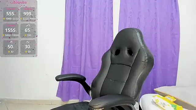 Snapshot of lilybaudyn_ chatting on October 16, 2025, 9:16 pm lilybaudyn online show from October 16, 2025, 9:16 pm