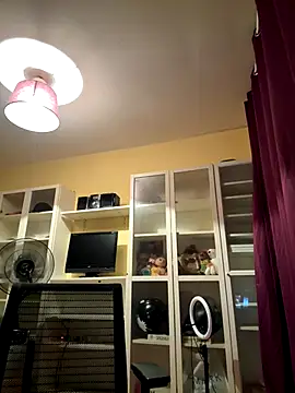 Snapshot of Carlita_cute chatting on October 21, 2025, 8:42 pm Carlita cute online show from October 21, 2025, 8:42 pm