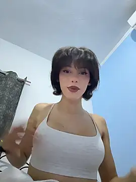 Snapshot of Carlita_cute chatting on May 14, 2026, 5:14 am Carlita cute online show from May 14, 2026, 5:14 am