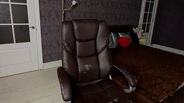 Daniela Kitty  online show from September 13, 2025, 7:52 am