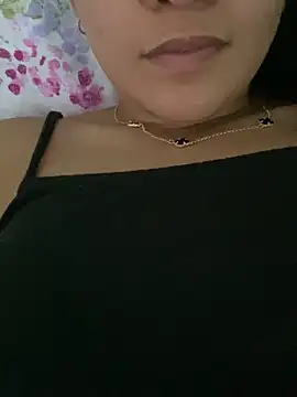 katrienee online show from February 16, 2025, 3:59 pm