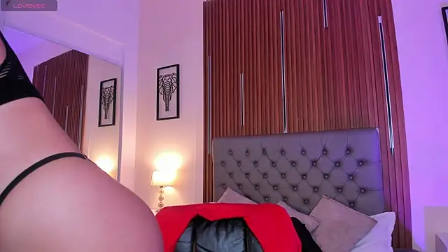 Snapshot of Samaanthaa_ chatting on July 18, 2026, 2:43 pm Samaanthaa online show from July 18, 2026, 2:43 pm