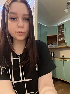 Snapshot of Marylallka5 chatting on December 27, 2024, 5:05 pm Marylallka5 online show from December 27, 2024, 5:05 pm