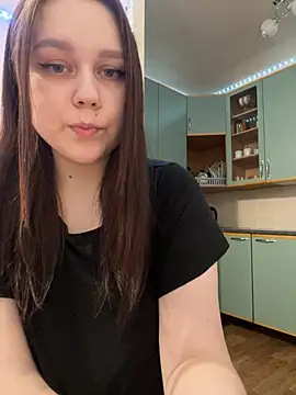 Snapshot of Marylallka5 chatting on February 5, 2025, 2:48 pm Marylallka5 online show from February 5, 2025, 2:48 pm