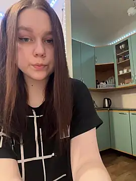 Snapshot of Marylallka5 chatting on March 4, 2025, 4:49 am Marylallka5 online show from March 4, 2025, 4:49 am