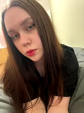 Snapshot of Marylallka5 chatting on September 24, 2025, 6:11 pm Marylallka5 online show from September 24, 2025, 6:11 pm