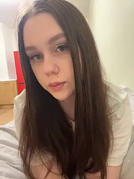 Snapshot of Marylallka5 chatting on October 28, 2025, 5:37 pm Marylallka5 online show from October 28, 2025, 5:37 pm