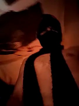 Snapshot of Gillygilly76 chatting on February 25, 2025, 5:47 pm Gillygilly76 online show from February 25, 2025, 5:47 pm