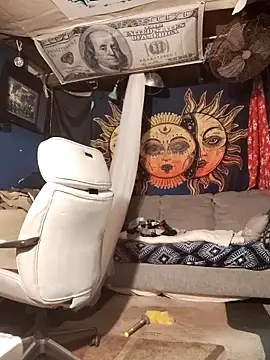 Snapshot of Gillygilly76 chatting on March 15, 2025, 12:13 pm Gillygilly76 online show from March 15, 2025, 12:13 pm