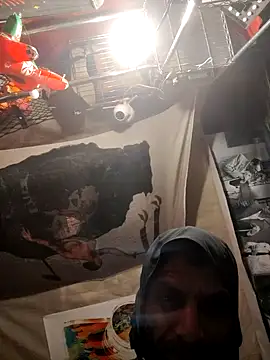 Snapshot of Gillygilly76 chatting on March 20, 2025, 10:21 am Gillygilly76 online show from March 20, 2025, 10:21 am