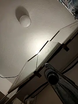 Snapshot of Gillygilly76 chatting on October 17, 2025, 11:18 pm Gillygilly76 online show from October 17, 2025, 11:18 pm